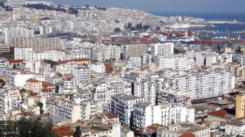 مقتل 18 بحريق في مخيم لمهاجرين إفريقيين بالجزائر