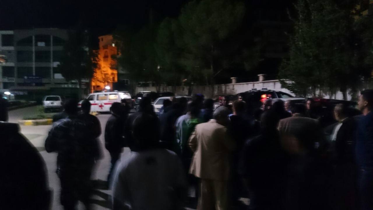 بعد أن ماتَ على باب المستشفى.. أبو فاعور يتدخّل