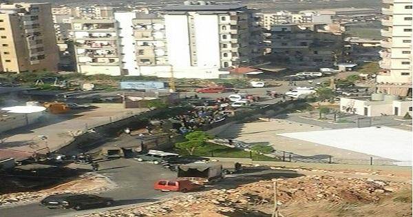 انقلاب شاحنة عسكرية في جبل محسن... واصابة 10 جنود
