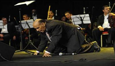 7 نجوم... ماتوا على المسرح أو أثناء التصوير.. من هم؟!