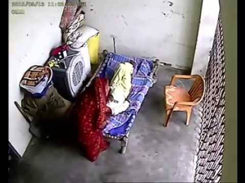 زوج وضع كاميرا لمراقبة زوجته...لن تتوقعوا ما شاهده!!!