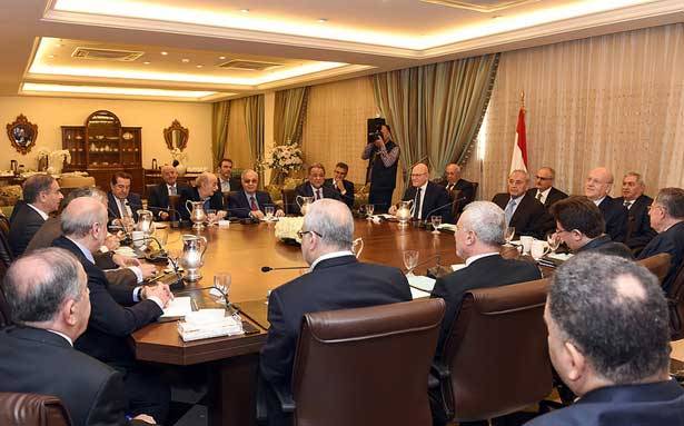 جلسة الحوار: لقاء باريس خارج النقاش... لكن فرنجية الحاضر الأول