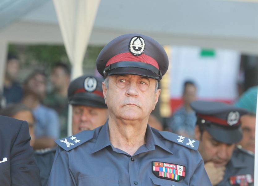 الإتحاد العام لنقابات السائقين يكرم اللواء بصبوص