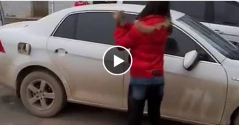 بالفيديو: شاهد زوجة تحطم سيارة زوجها 