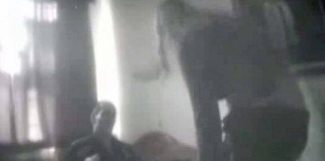 فيديو للراشدين فقط- ناشطة حقوقية تمارس الجنس مع رئيس مافيا داخل السجن