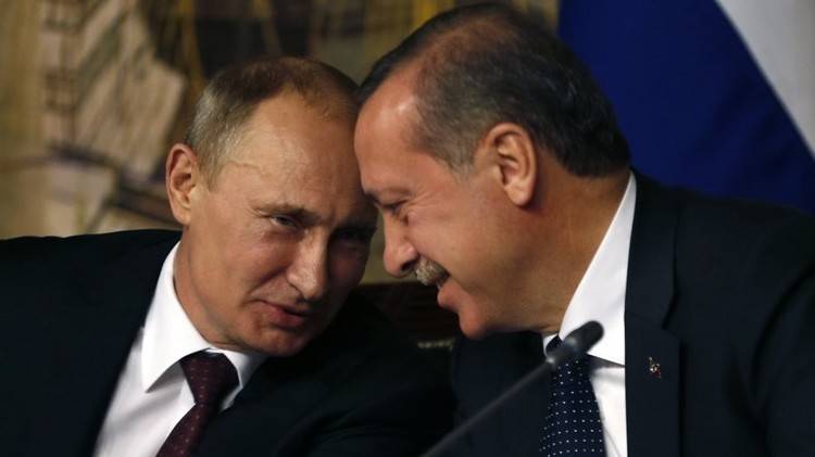 موسكو تردّ على أردوغان: لا خطط للقائه بوتين