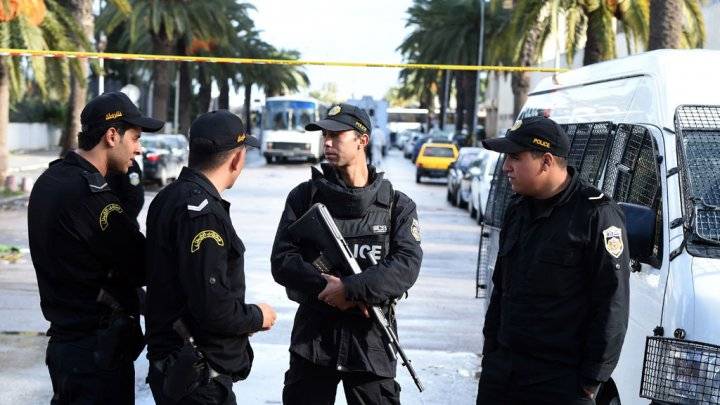قلق في تونس العاصمة حيال حظر التجول والإجراءات الأمنية