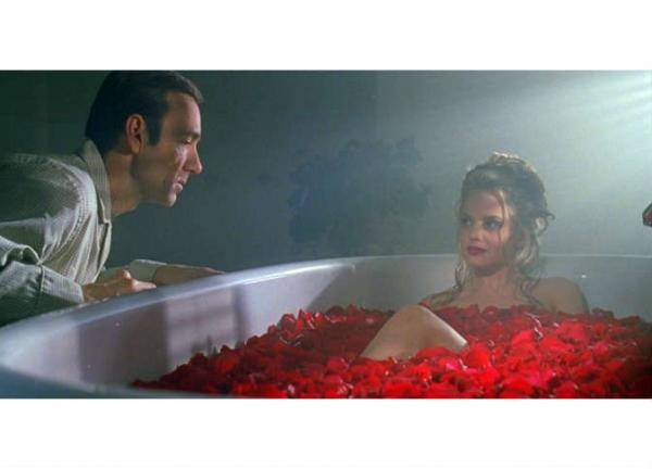 بالصور.. أشهر المشاهد الساخنة المحذوفة من أفلام هوليوود