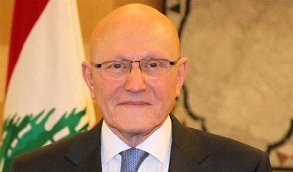الرئيس سلام ارجأ سفره الى باريس لصباح الاحد وحدد موعداً لاجتماع يعقد قبل ظهر الغد في السرايا تكتمت المصادر المعنية حول طبيعته