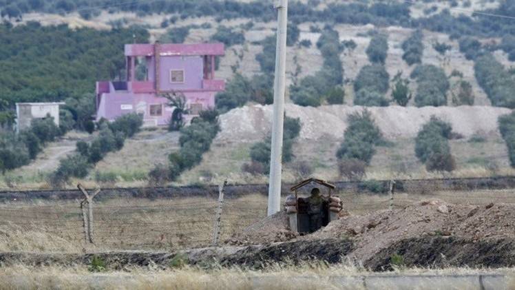 واشنطن تعنّف أنقرة وتطالبها بضبط حدودها مع سوريا