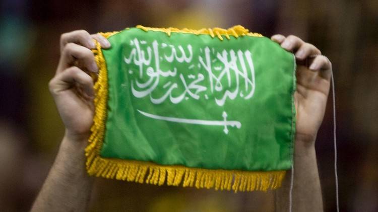 السعودية تنوي محاكمة من يصف قضاء المملكة بـ "الداعشي" و"تويتر" يشتعل متحديا