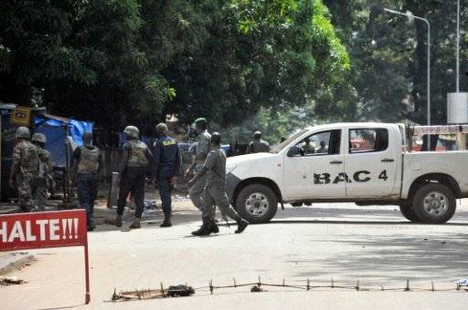 حشد غاضب في غينيا يقتحم سجنا ويقتل اربعة متهمين بجريمة قتل