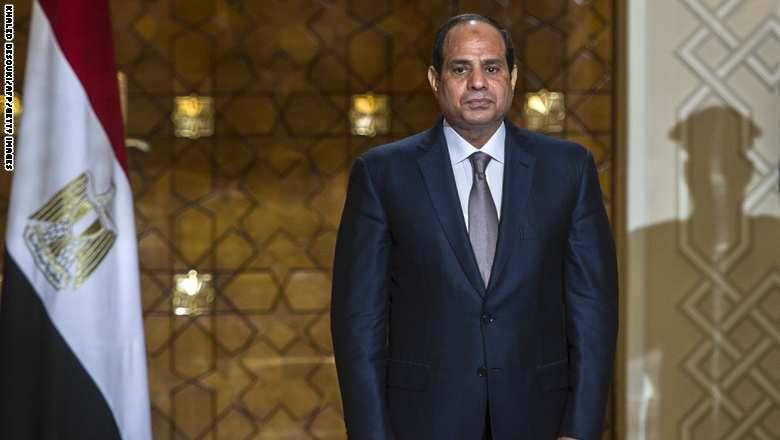 السيسي يلتقي معصوم ورئيسي شركتين للصناعات الجوية والبحرية ويبرز دور الأزهر بمحاربة "داعش"
