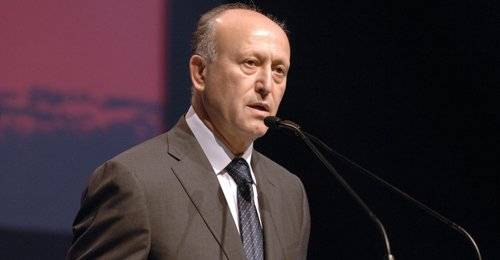 ريفي يواجه برفض رئيس غطى ايران!