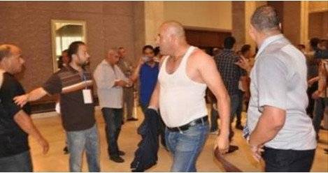بالفيديو عراك في البرلمان الجزائري