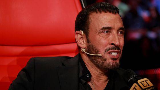 بالصورة فوضى في ستديو THE VOICE بسبب كاظم الساهر