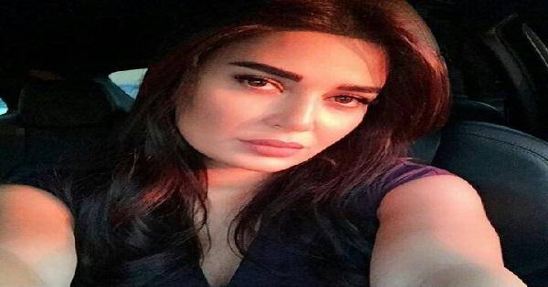 سيرين عبدالنور تنشر صورة من داخل سيارتها تثير قلق جمهورها!
