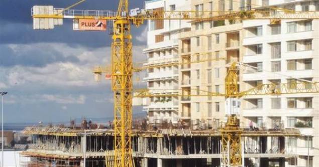 تراجع معاملات لبنان العقارية 12%