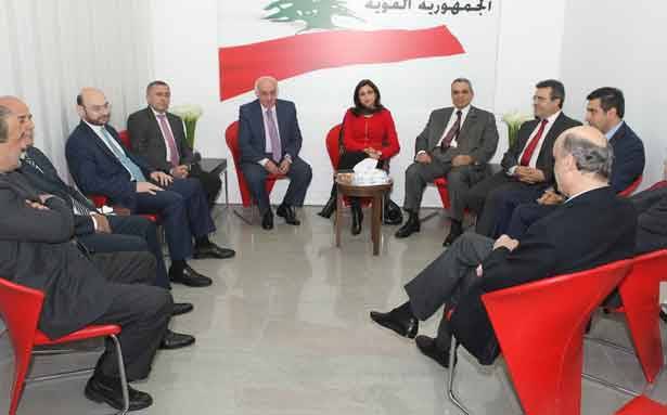 التقى «الرابطة المارونيّة» وطلاب «اليسوعيّة»
جعجع : الأسد حفيد أرسطو وديكارت