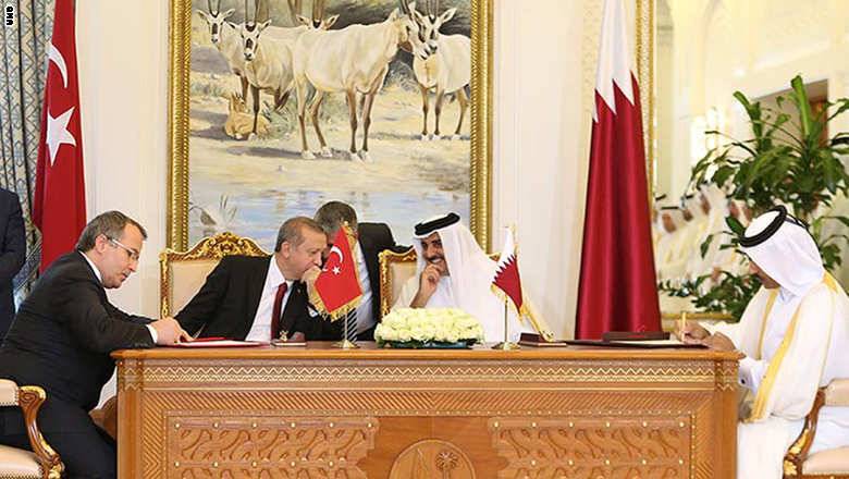 تركيا تستعين بقطر بعد العقوبات الروسية.. إلغاء تأشيرات الدخول بين البلدين واتفاق لتصدير الغاز من الدوحة لأنقرة