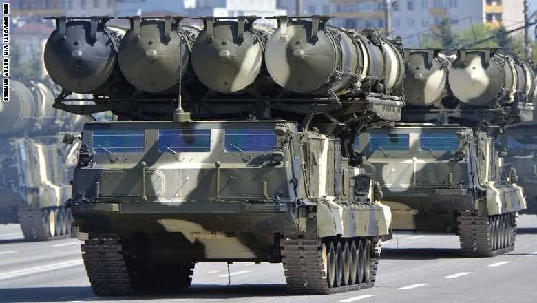روسيا تبدأ توريد أنظمة صواريخ "S-300" إلى إيران