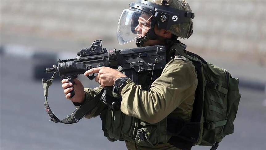 الجيش الإسرائيلي يقتل شابين فلسطينين بالخليل بزعم محاولة طعن جندي