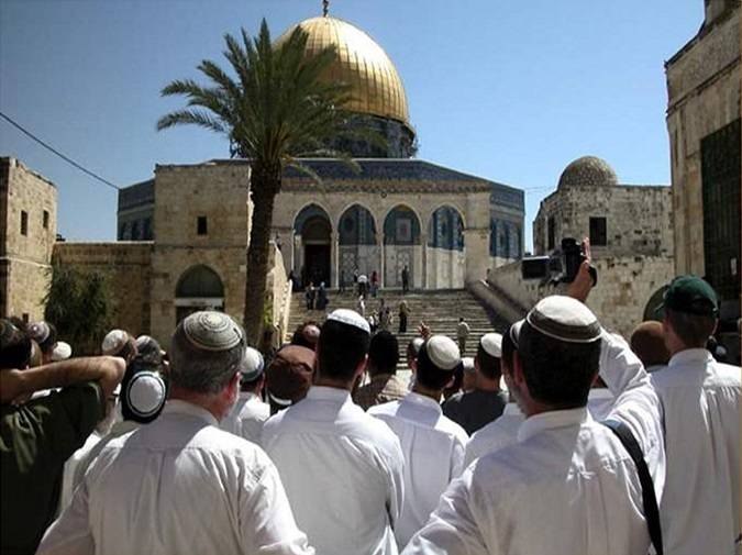 القدس المحتلة: 82 مستوطنا اقتحموا ساحات المسجد الأقصى