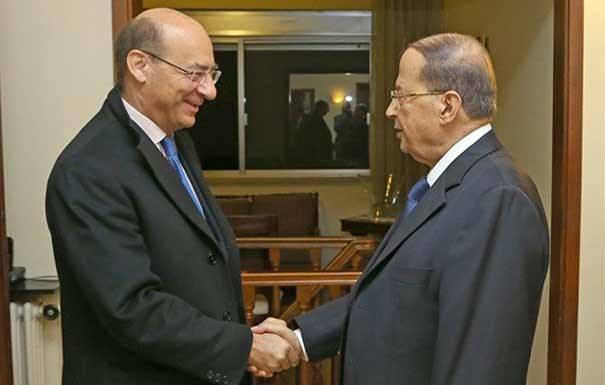 عون استقبل فالينسيس