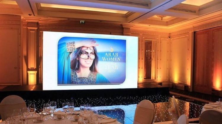 لمن آلت جائزة المرأة العربية السنوية لعام 2015 في لندن؟