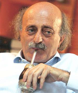 جنبلاط ونوح زعيتر... تابع..