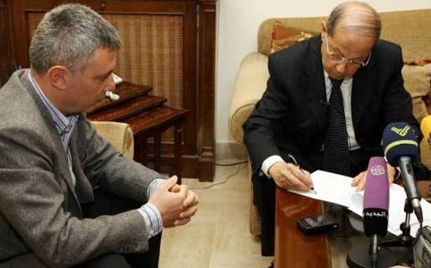 الحريري يجمّد مبادرته