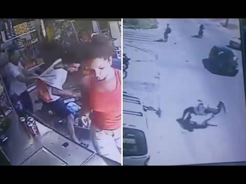 فيديو: صاحب متجر ينتقم من لص على طريقة المصارعة الحرة