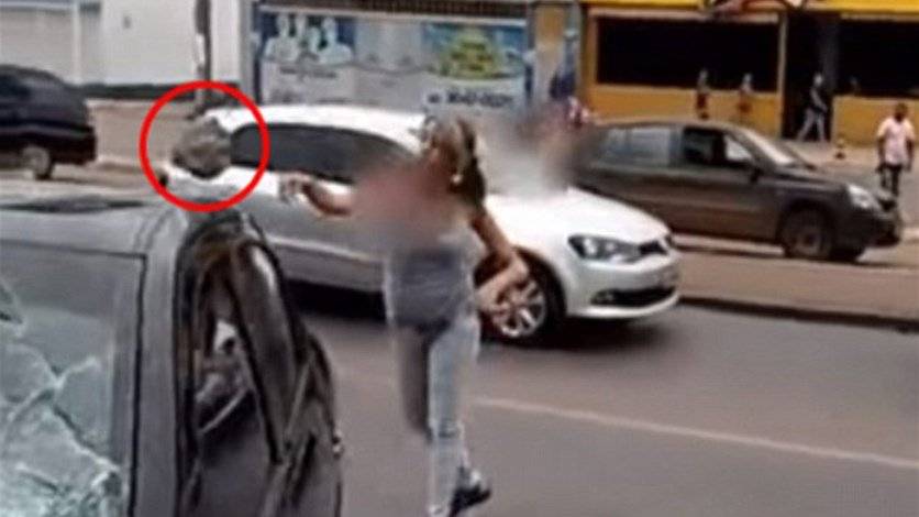 بالفيديو: هكذا إنتقمت امرأة حامل من زوجها الخائن!