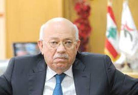 درباس عرض مع شورتر مساعدة اللاجئين السوريين