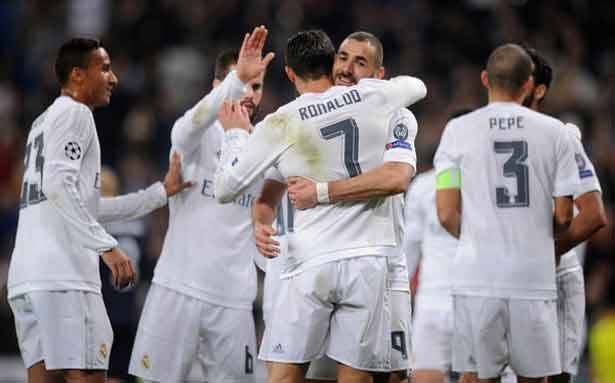 دوري أبطال أوروبا في كرة القدم :
ريال مدريد يفوز (8-0) ومانشستر يونايتد يودع المسابقة