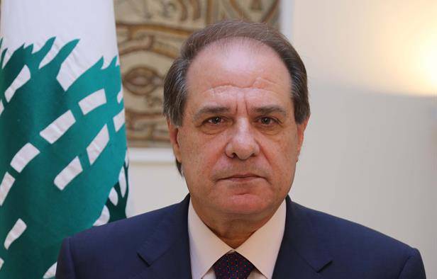 وزير العمل: تم تلبية جميع الطلبات التي قدمتها الدول لاعادة السماح للفتيات من رعاياها العمل في لبنان