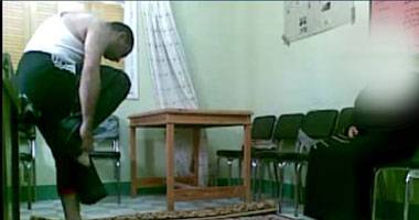 القبض على "عنتيل" فى جديد يستدرج السيدات ويصورهن فى أوضاع مخلة.. المتهم فى التحقيقات: بيعجبوا بى عشان أنا وسيم