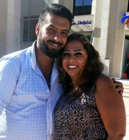 ممثلة سورية تتزوج شاباً يصغرها بـ20 عاماً.. وشاهد لقطات حديثة للعروسين