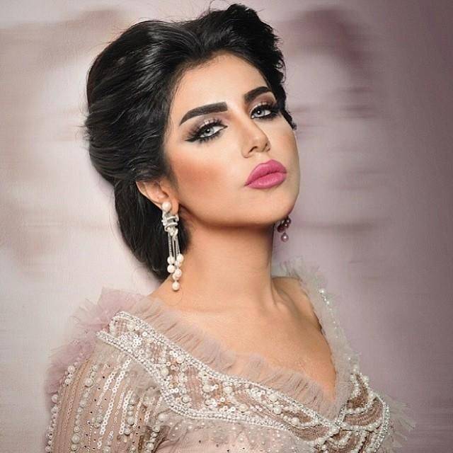 بالصور- حليمة بولند تتعرض لهجوم بسبب هيفاء وهبي