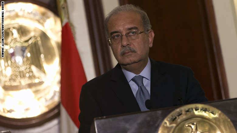 مصر.. "صدام مبكر" بين الحكومة والبرلمان وإسماعيل يؤكد تطلع وزرائه لـ"التعاون" مع النواب