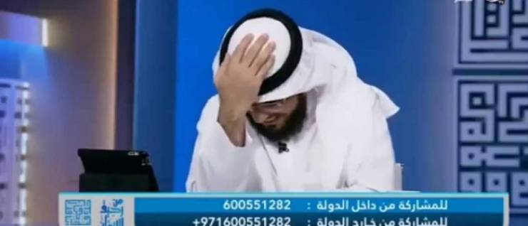 فيديو- متصلة تقول لشيخ "كلما افكر في أحد يقع في مصيبة"..شاهد ردّ الشيخ !!