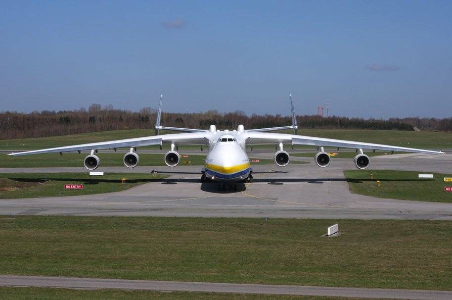 (فيديو) ..بعد 27 عاماً على انتاجها خلال الحقبة السوفيتية  لا تزال الـ  Antonov An225  أكبر طائرة في العالم