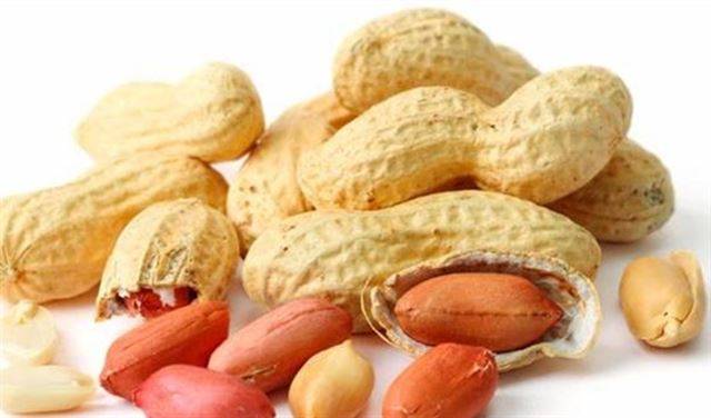 7 أطعمة صحية لا يُنصح بأكلها ليلاً
