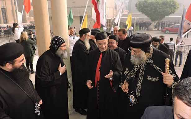 البطريرك الراعي التقى بابا الأقباط
وبحث في أوضاع المسيحيين في الشرق