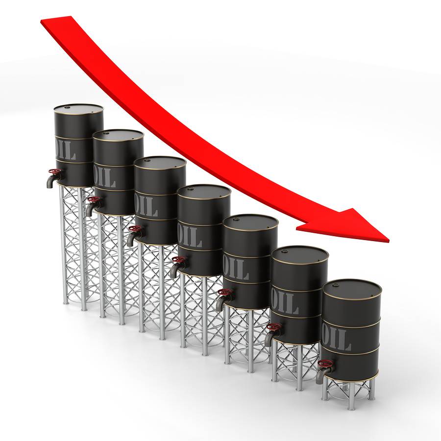 تخمة المعروض تواصل الضغط على أسعار النفط
