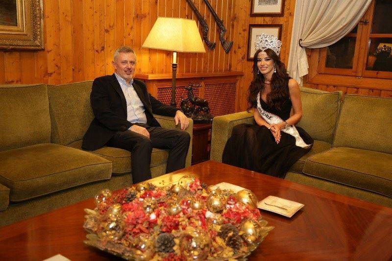 ملكة جمال الأرض بضيافة فرنجية
