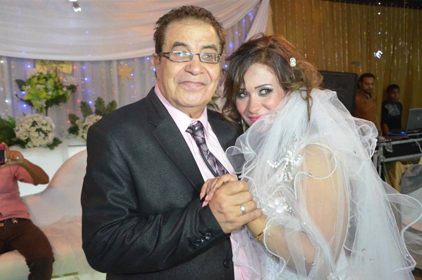 بالصور- أكثر زيجات النجوم العرب إثارة للسخرية والجدل