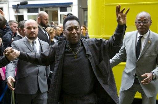 بيليه وزيكو يطالبان باستقالة رئيس الاتحاد البرازيلي