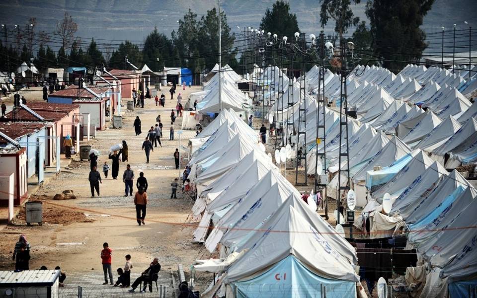 أوروبا تقترح  توطين اللاجئين السوريين في تركيا