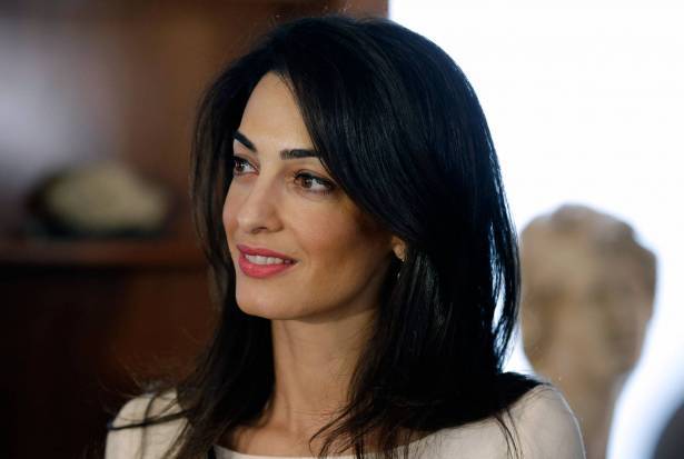 مفاجأة من أمل كلوني إلى اللبنانيين